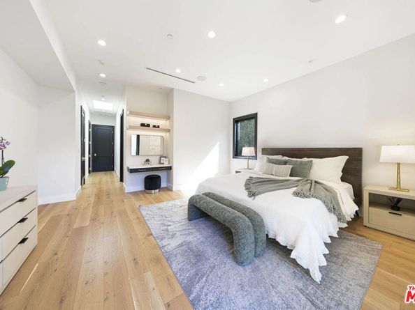 123 S Kilkea Drive, Los Angeles CA 90048