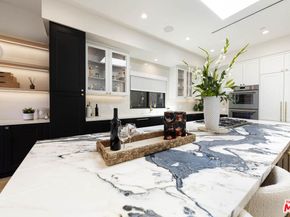 123 S Kilkea Drive, Los Angeles CA 90048