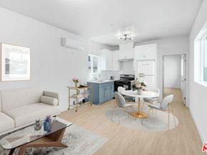 5926 S Hoover Street, Los Angeles CA 90044