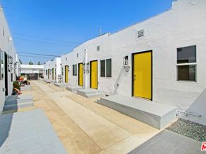 5926 S Hoover Street, Los Angeles CA 90044