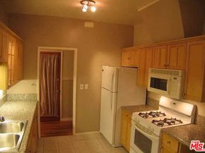 2330 W 2nd Street, Los Angeles CA 90057