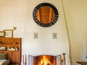 8027 Willow Glen Road, Los Angeles CA 90046