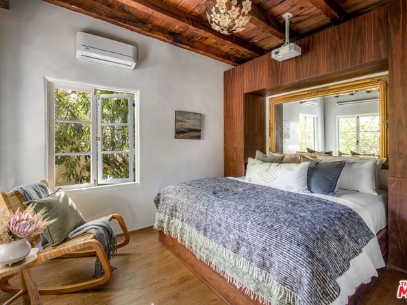 8027 Willow Glen Road, Los Angeles CA 90046