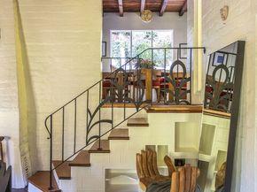 8027 Willow Glen Road, Los Angeles CA 90046