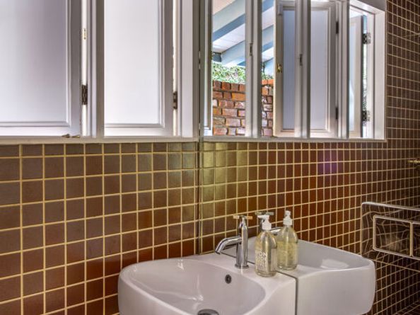 8027 Willow Glen Road, Los Angeles CA 90046