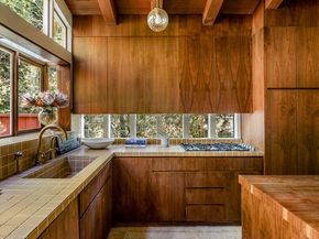 8027 Willow Glen Road, Los Angeles CA 90046