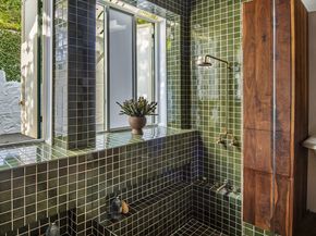 8027 Willow Glen Road, Los Angeles CA 90046