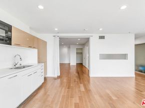 901 S Flower Street 408, Los Angeles CA 90015
