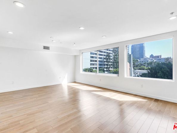 901 S Flower Street 408, Los Angeles CA 90015