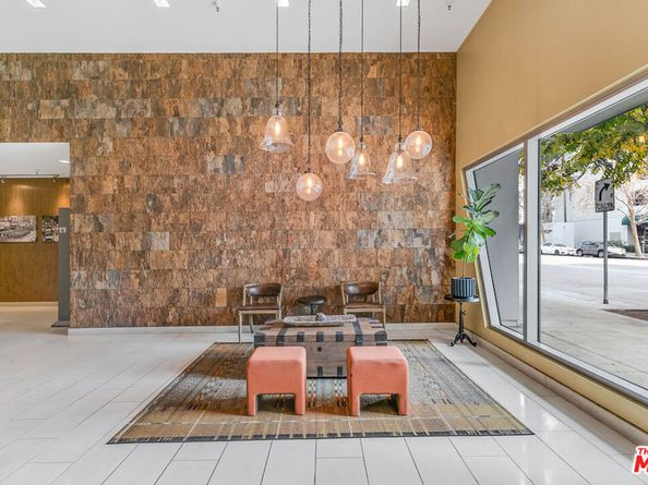 901 S Flower Street 408, Los Angeles CA 90015