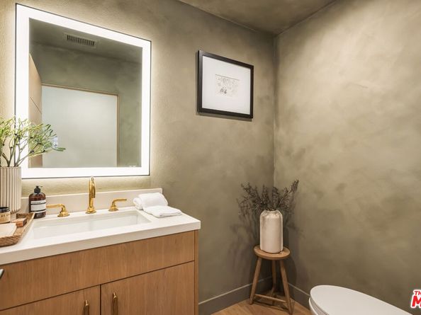 2419 Westridge Road, Los Angeles CA 90049
