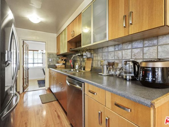 2477 Coolidge Avenue, Los Angeles CA 90064