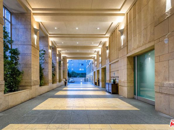 10727 Wilshire Boulevard 404, Los Angeles CA 90024