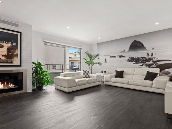 1221 N Kings Road 207, West Hollywood CA 90069
