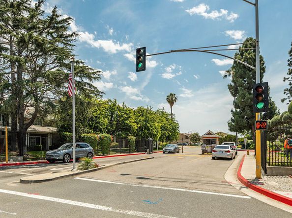 3500 W Manchester Boulevard 281, Inglewood CA 90305