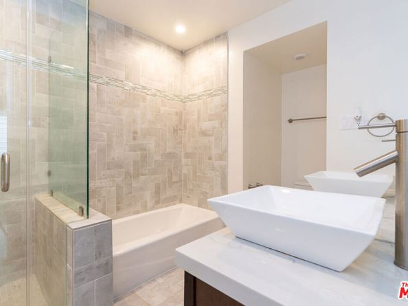 1301 S Beverly Glen Boulevard, Los Angeles CA 90024