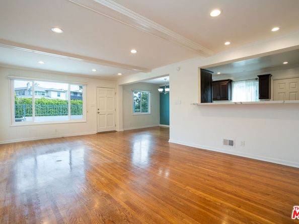 1301 S Beverly Glen Boulevard, Los Angeles CA 90024