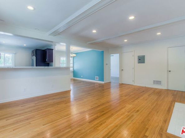 1301 S Beverly Glen Boulevard, Los Angeles CA 90024