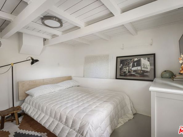 2304 W Avenue 31, Los Angeles CA 90065