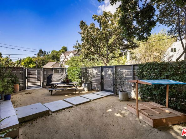 2304 W Avenue 31, Los Angeles CA 90065