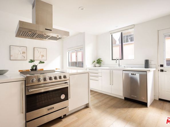 1823 N Fuller Avenue 4, Los Angeles CA 90046