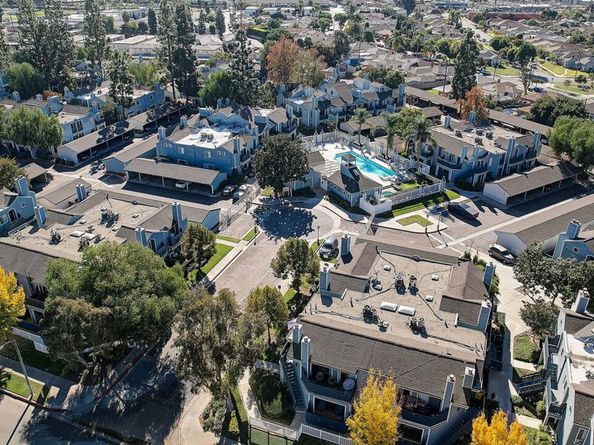 7316 Quill Drive 8, Downey CA 90242