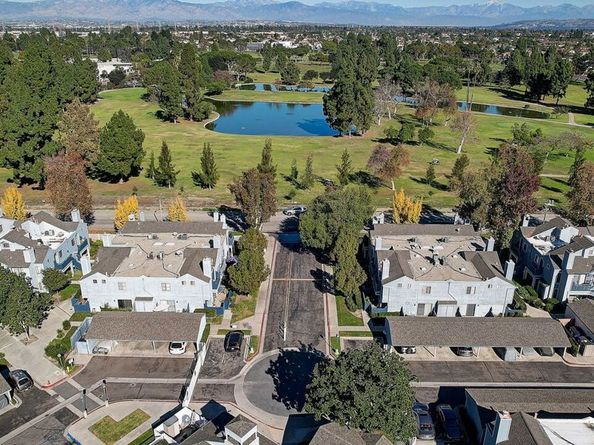 7316 Quill Drive 8, Downey CA 90242