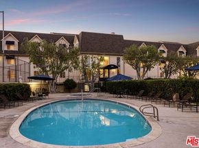 2385 Roscomare Road D3, Los Angeles CA 90077