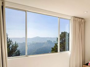 2385 Roscomare Road D3, Los Angeles CA 90077