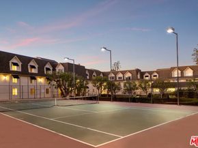 2385 Roscomare Road D3, Los Angeles CA 90077