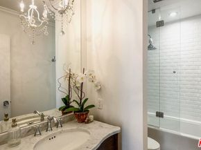 2385 Roscomare Road D3, Los Angeles CA 90077