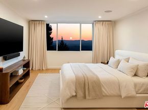 2385 Roscomare Road D3, Los Angeles CA 90077