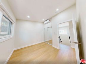 2370 Portland Street, Los Angeles CA 90007