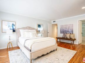 818 S Lucerne Boulevard 205, Los Angeles CA 90005