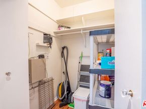 818 S Lucerne Boulevard 205, Los Angeles CA 90005