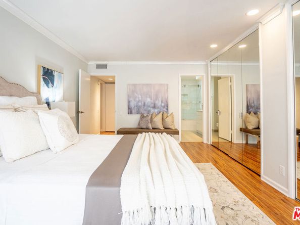 818 S Lucerne Boulevard 205, Los Angeles CA 90005