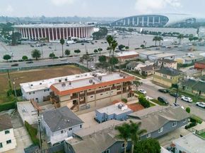 811 E Nutwood Street, Inglewood CA 90301