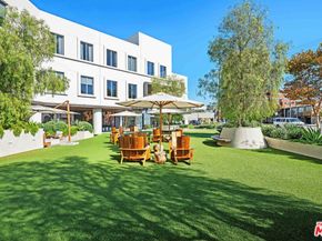 11918 Kiowa Avenue 302, Los Angeles CA 90049