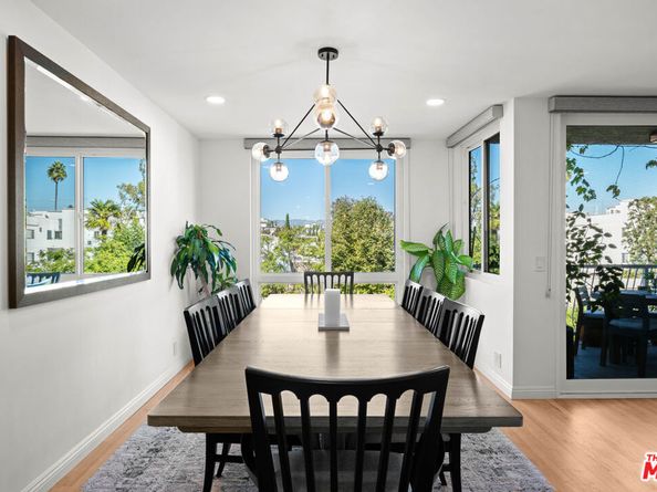 11918 Kiowa Avenue 302, Los Angeles CA 90049