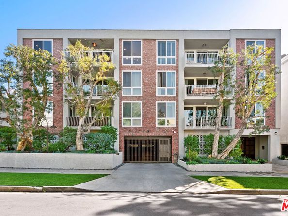 11918 Kiowa Avenue 302, Los Angeles CA 90049