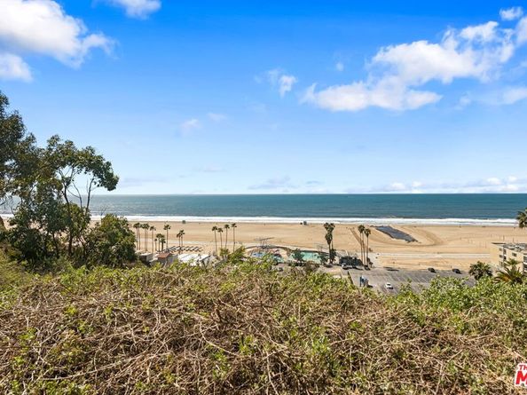 801 Ocean Avenue 206, Santa Monica CA 90403
