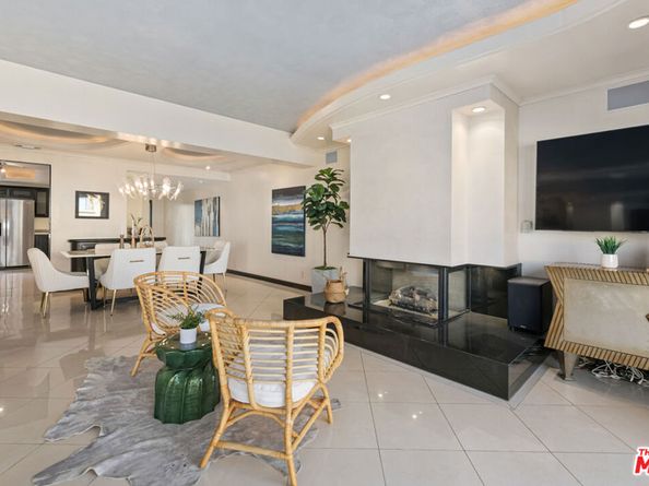 801 Ocean Avenue 206, Santa Monica CA 90403