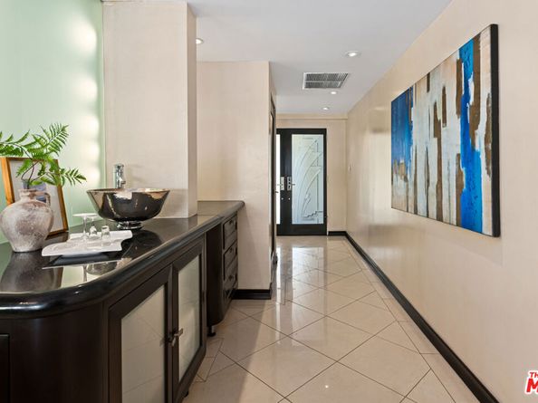 801 Ocean Avenue 206, Santa Monica CA 90403