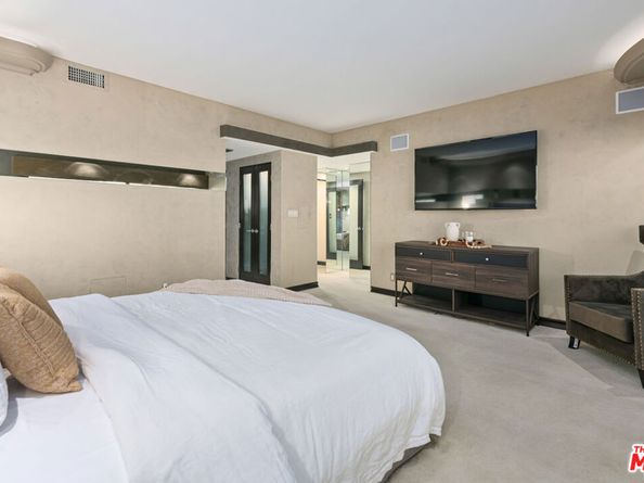 801 Ocean Avenue 206, Santa Monica CA 90403