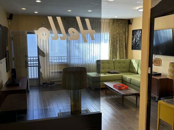 1255 N Harper Avenue 15, West Hollywood CA 90046