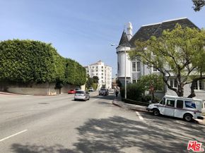 1255 N Harper Avenue 15, West Hollywood CA 90046