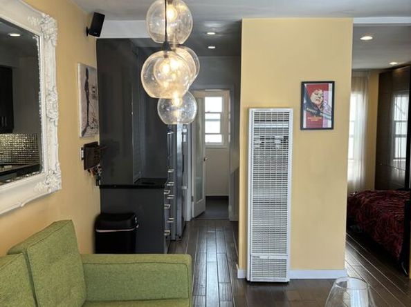 1255 N Harper Avenue 15, West Hollywood CA 90046