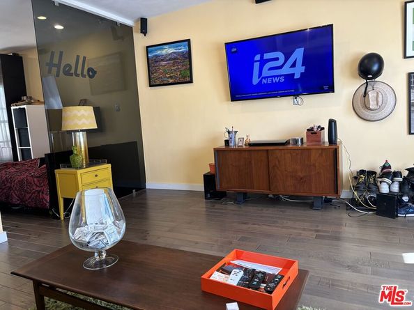 1255 N Harper Avenue 15, West Hollywood CA 90046