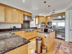 1010 Genter St 102, La Jolla CA 92037
