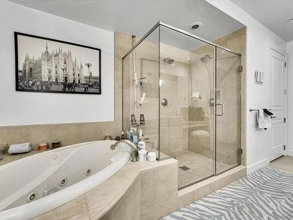 1010 Genter St 102, La Jolla CA 92037